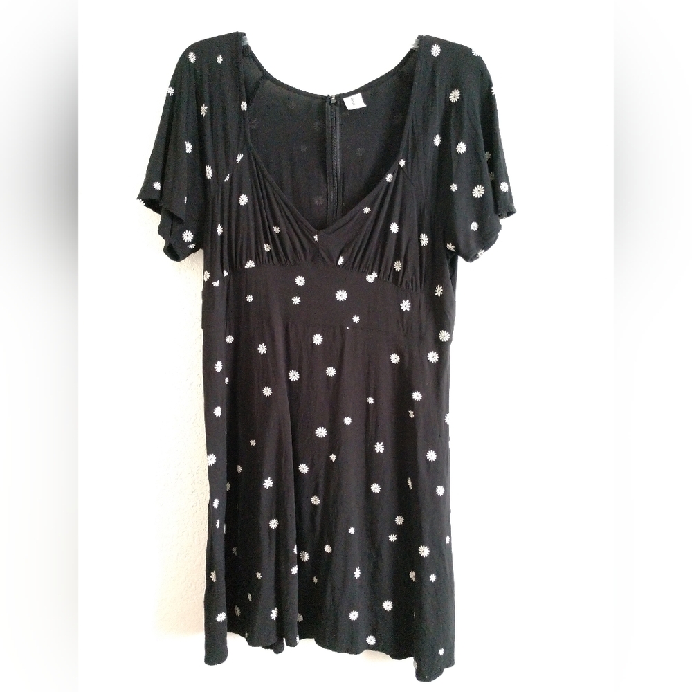 Sweet Black Daisy Print Mini Dress Size Juniors Large Chest 34" Abound